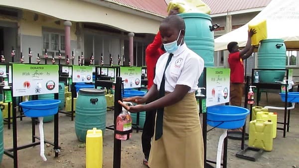 Health Ministry Tightens Ebola Controls at Public Gathering