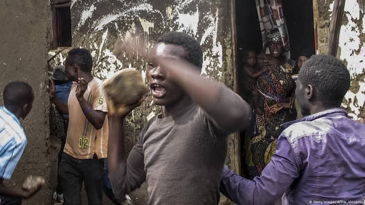 Comment: The Log in The Eye of Uganda