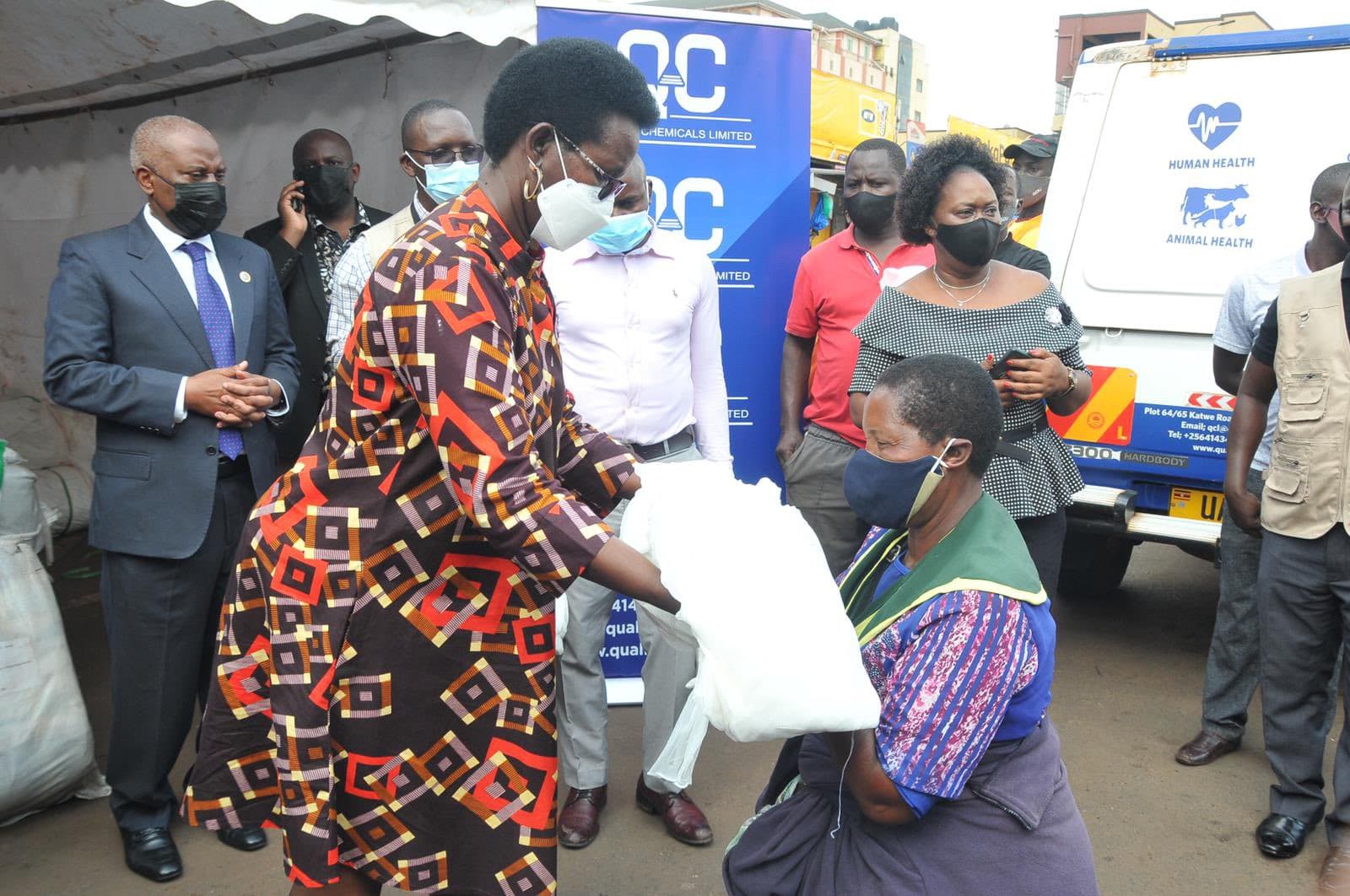 Government Distributes Mosquito Nets to Vendors in Kampala