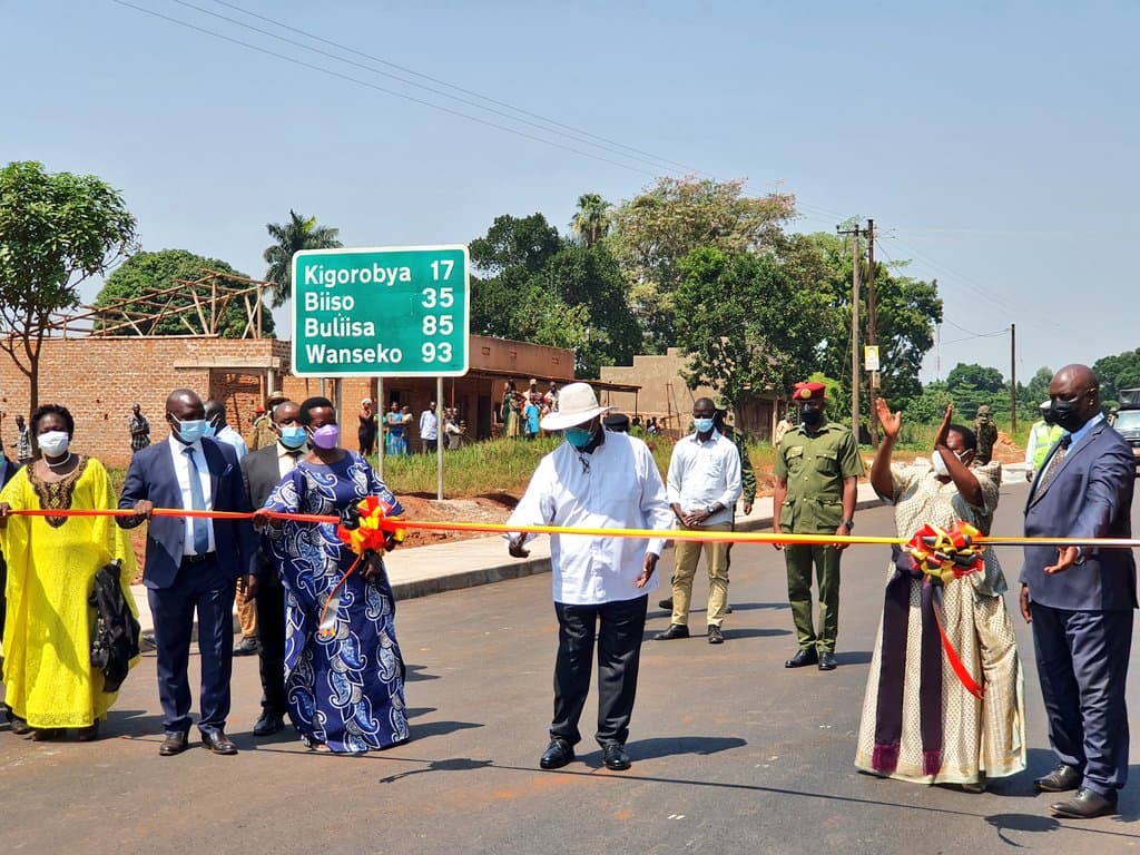 President Museveni Commissions Two Oil Roads