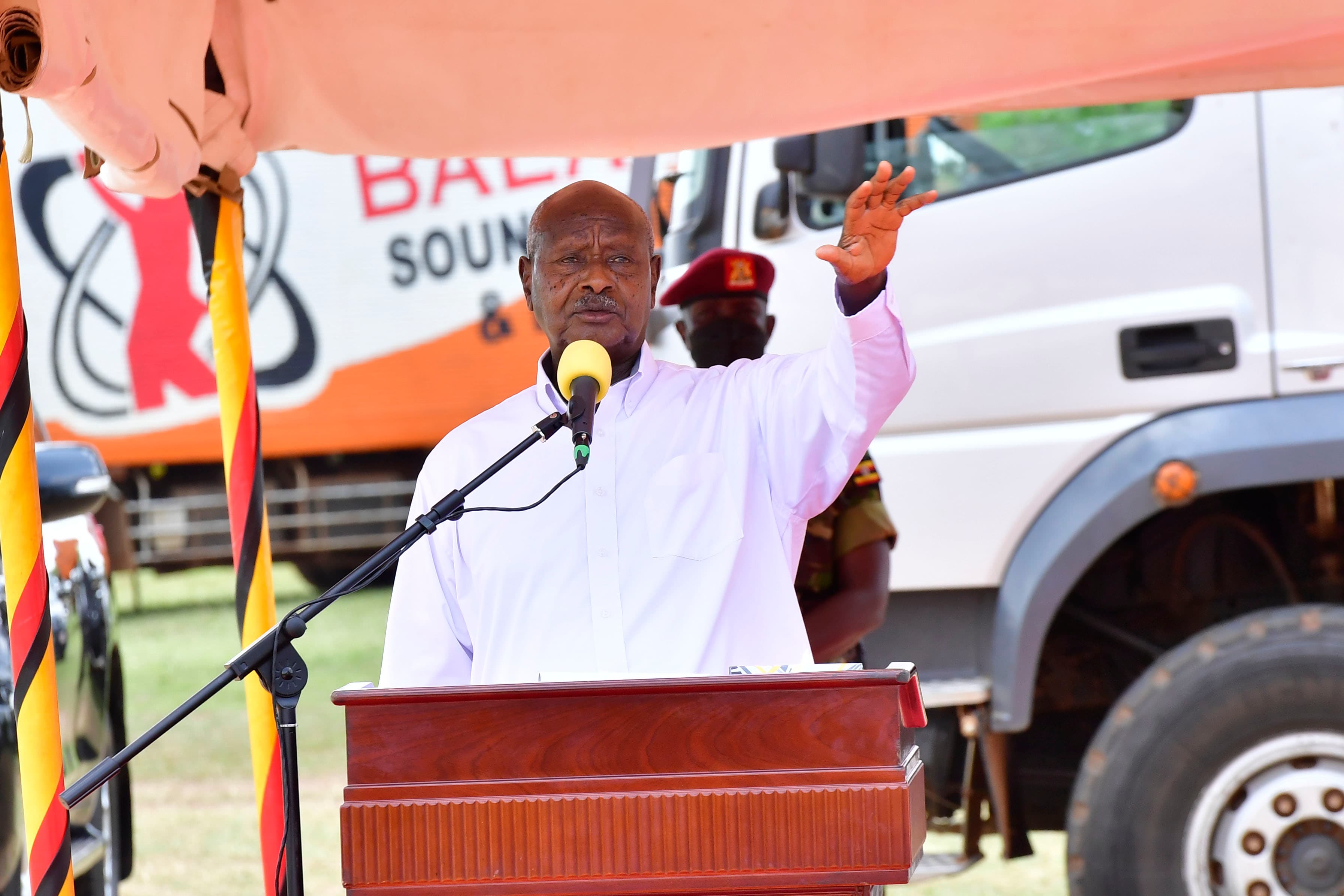 Museveni Meets Scientists to Discuss Development of Natural Therapies