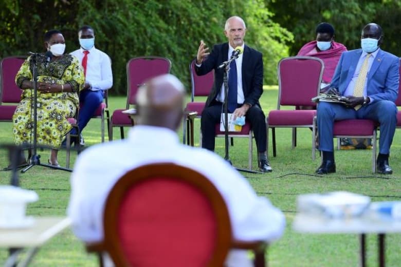 President Museveni Praises Outgoing UNHCR Chief as 'Troubleshooter'