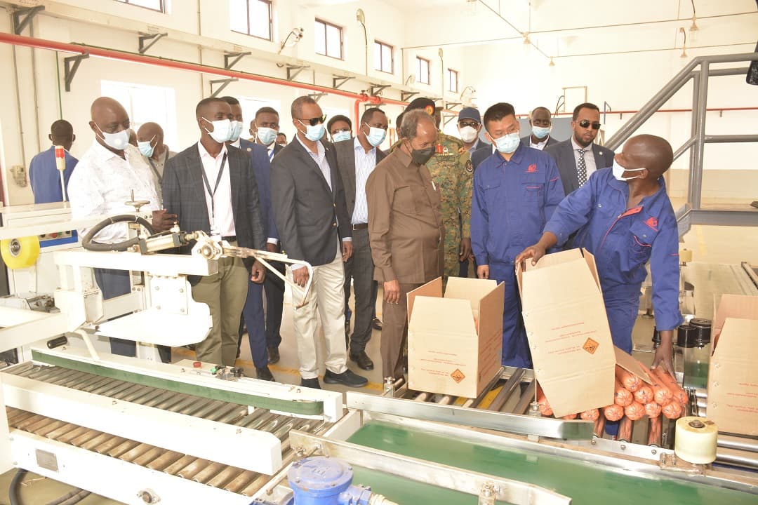 Somalia President Visits Luwero Industries, Hails Museveni