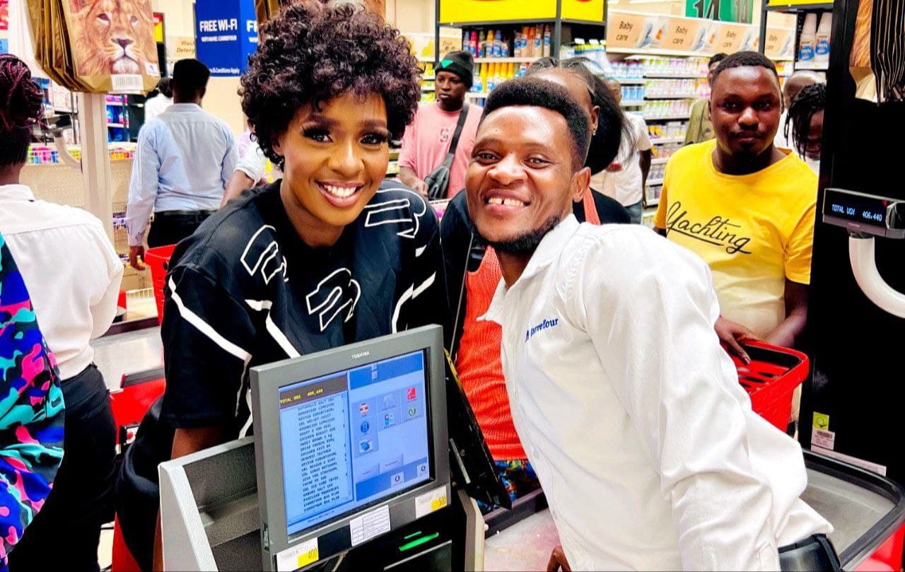 Excitement as Cindy Hits Arena Mall for Shopping