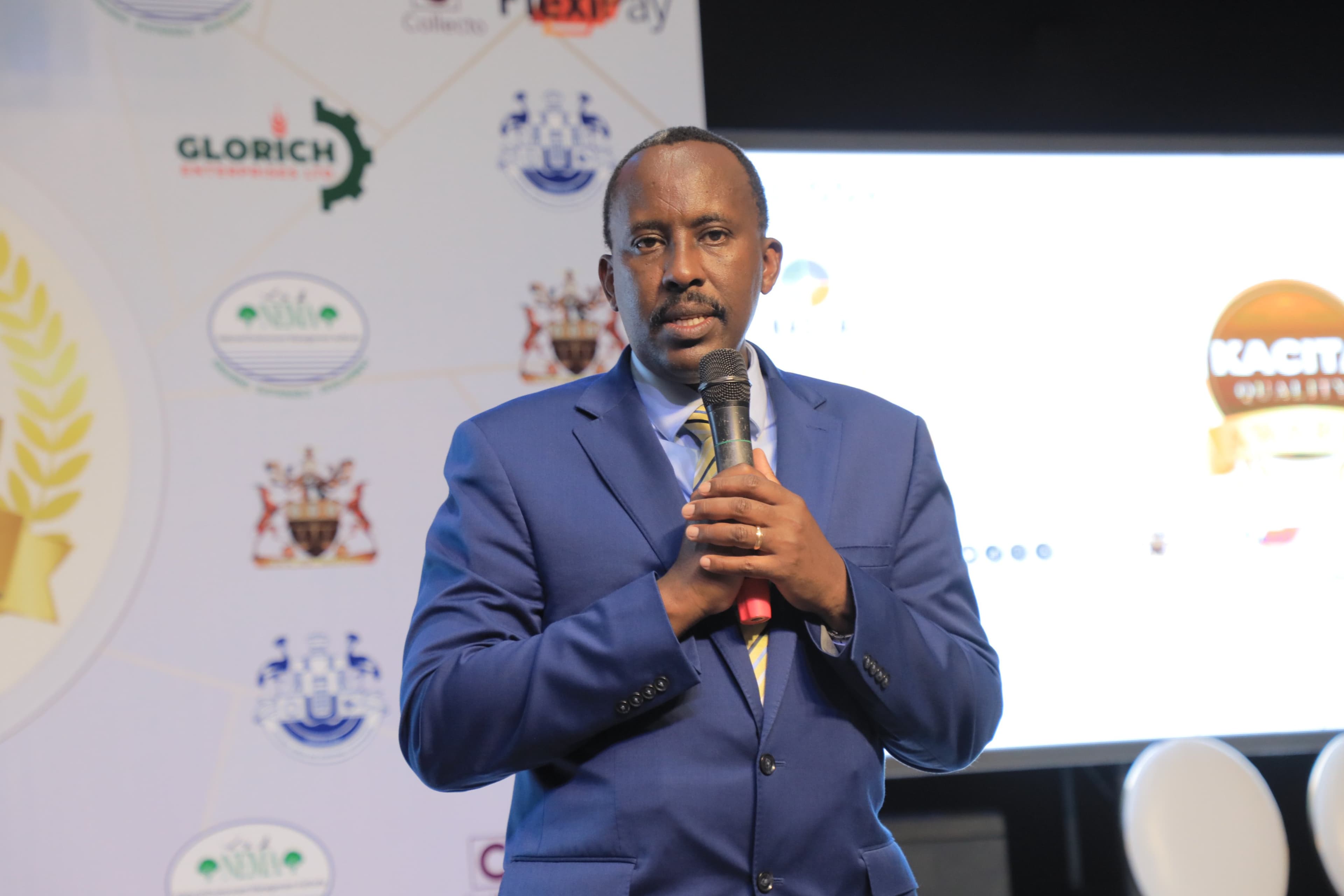 Indian Business Community Hailed for Improved Tax Compliance