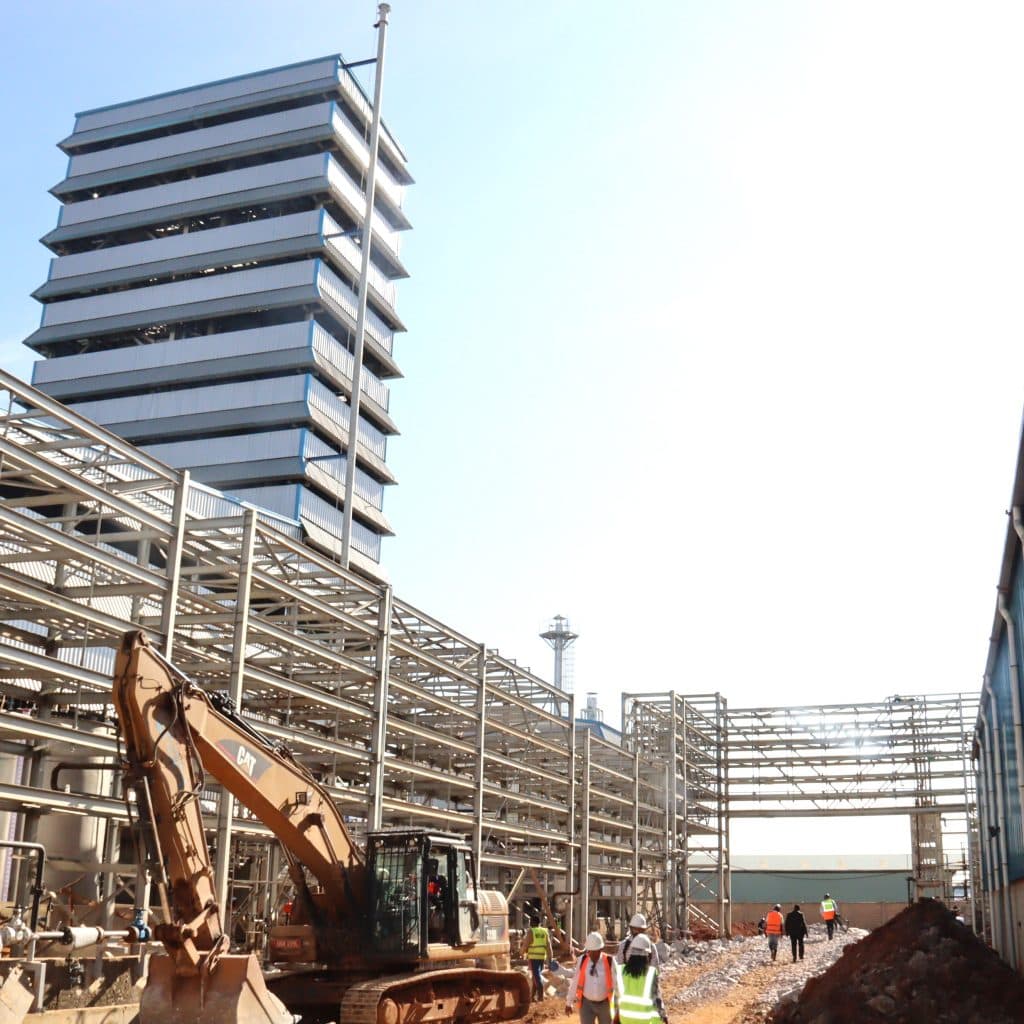 UIA Licenses Investment Projects Worth $2.61 Billion