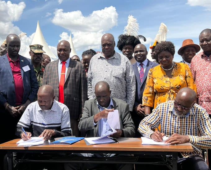 Border Community Leaders Ink Deal to Promote Peace and Resource Sharing