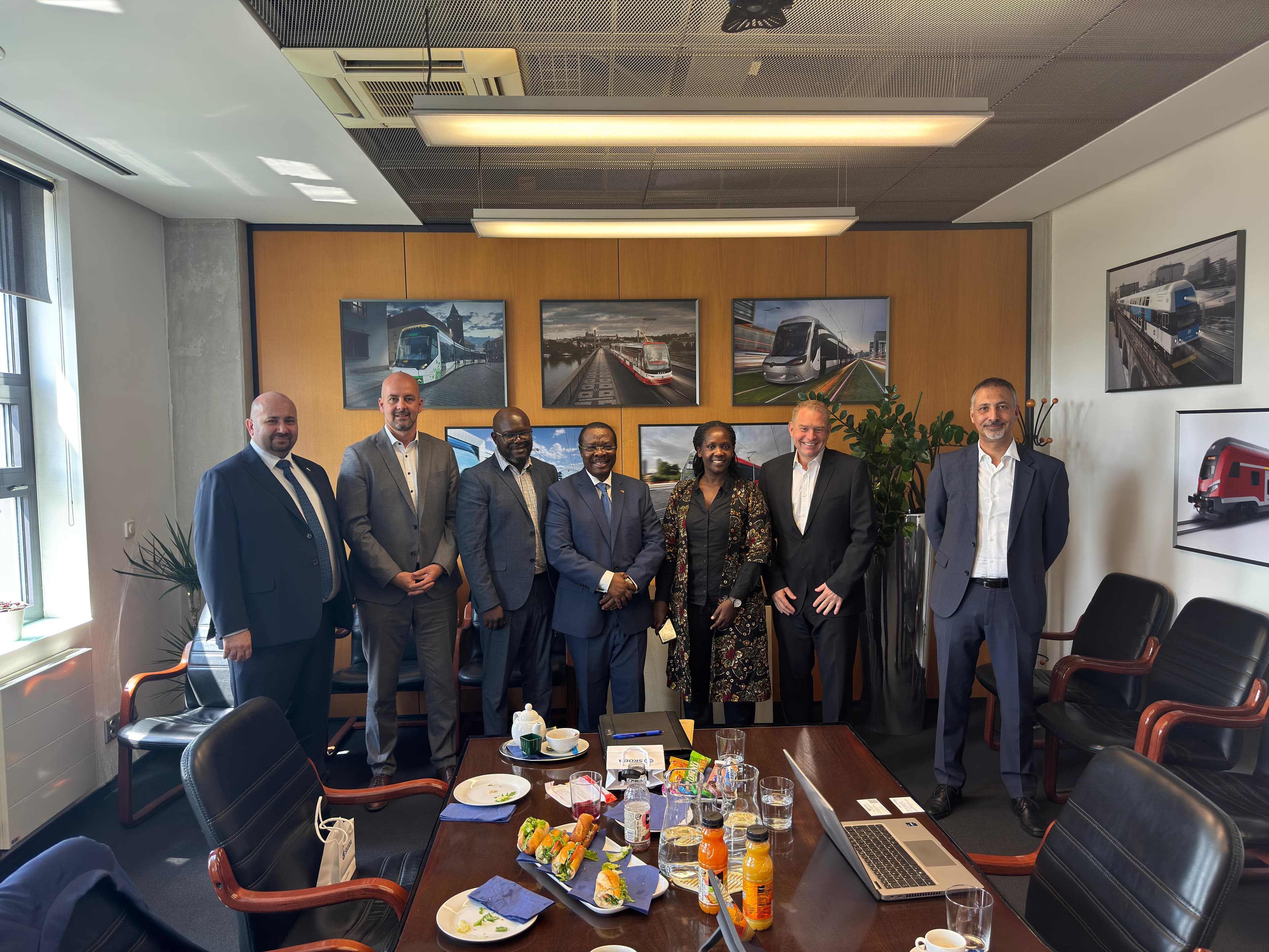 Uganda Engages Electric Locomotive Manufacturer to Modernise Railway System