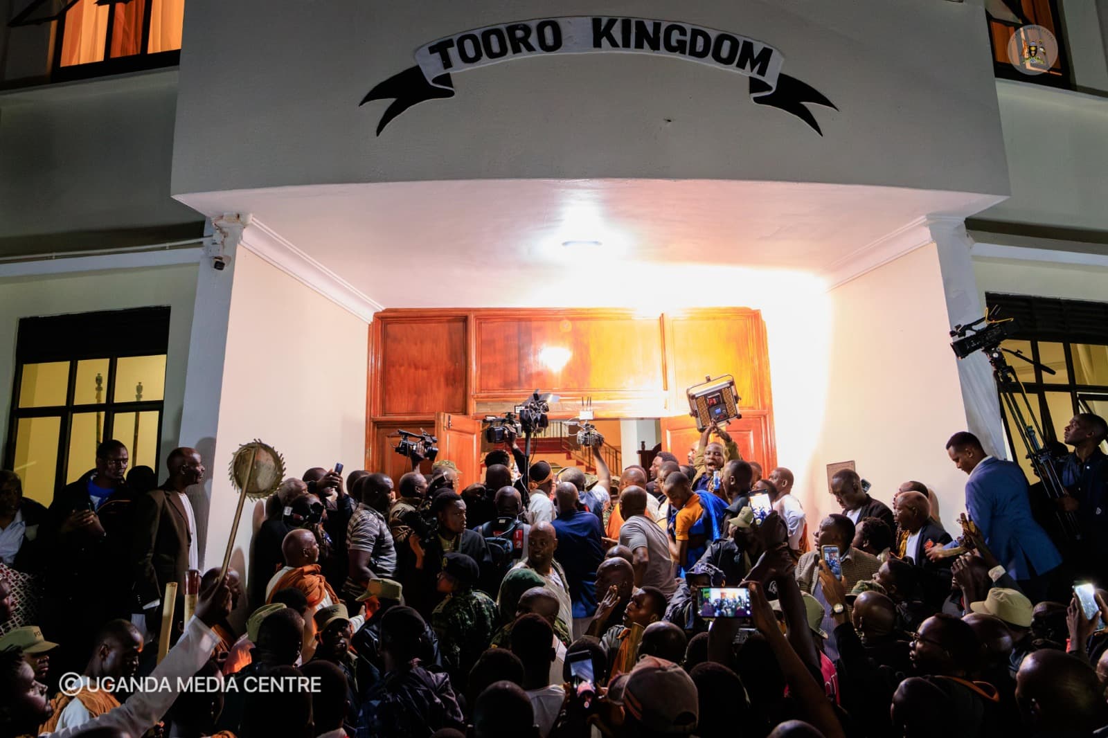 Omukama Edward Rukidi Nyabongo I Takes Karuzika Palace After Symbolic Battle