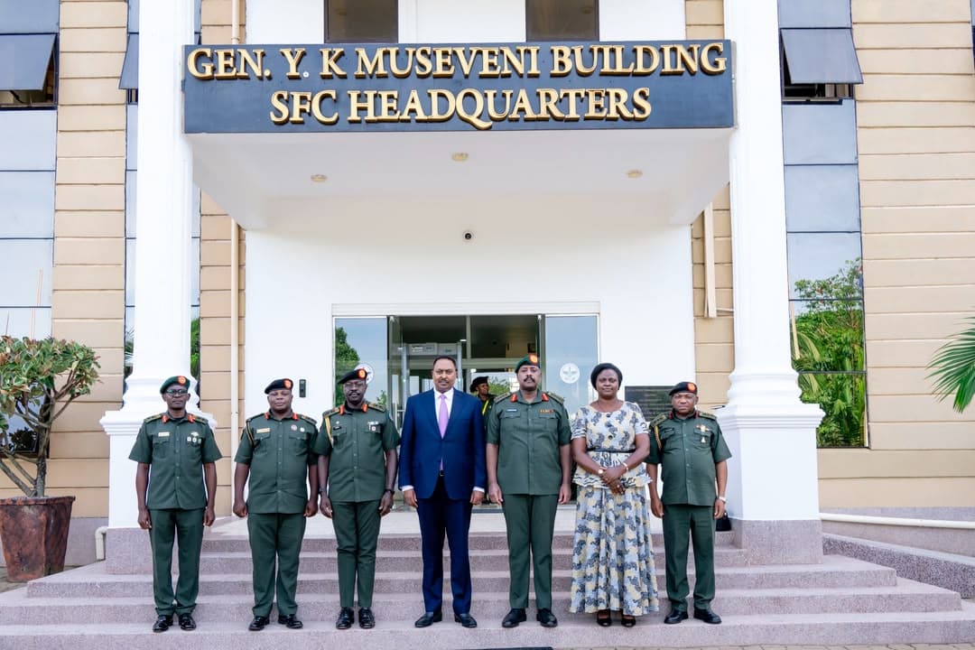 Gen Kainerugaba Discusses Regional Security with IGAD Delegation 