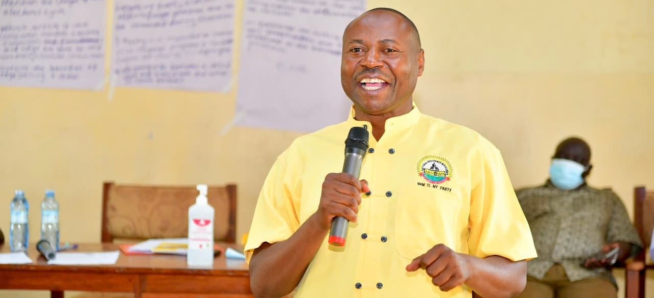 NRM’s Kikuube District Chairperson Candidate Courts Voters Ahead of Poll