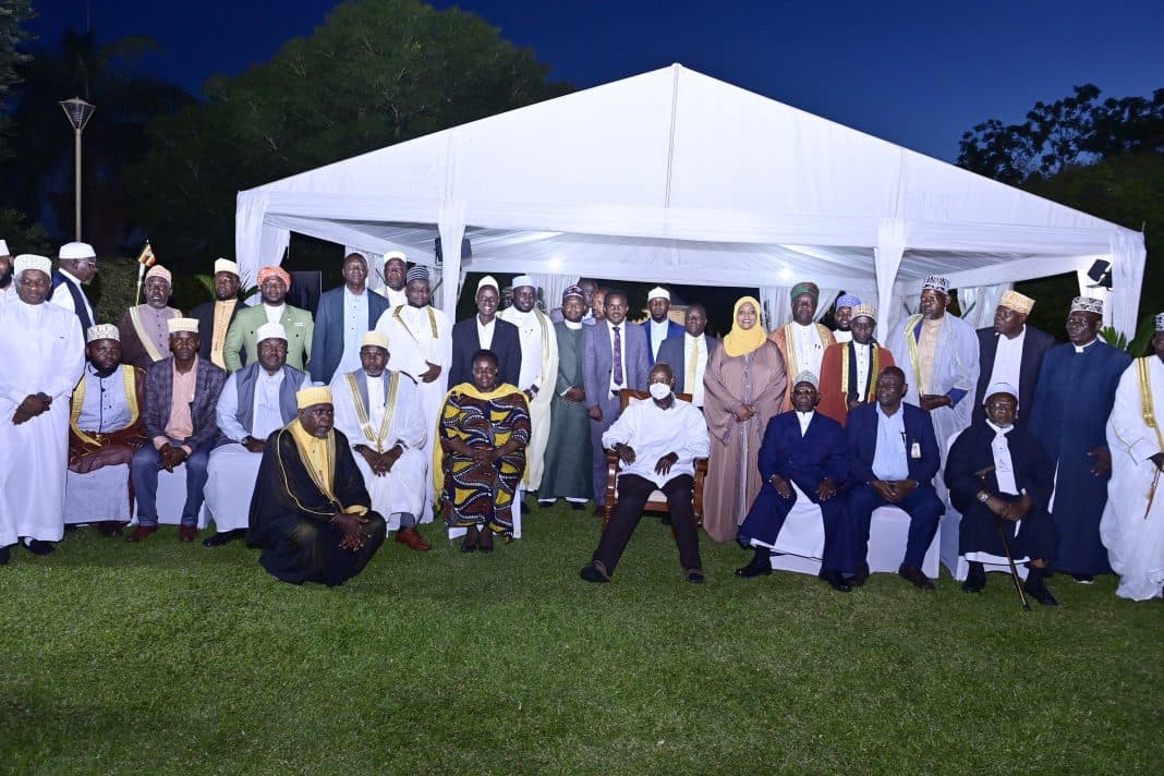 Museveni Hosts Muslims for Iftar Dinner