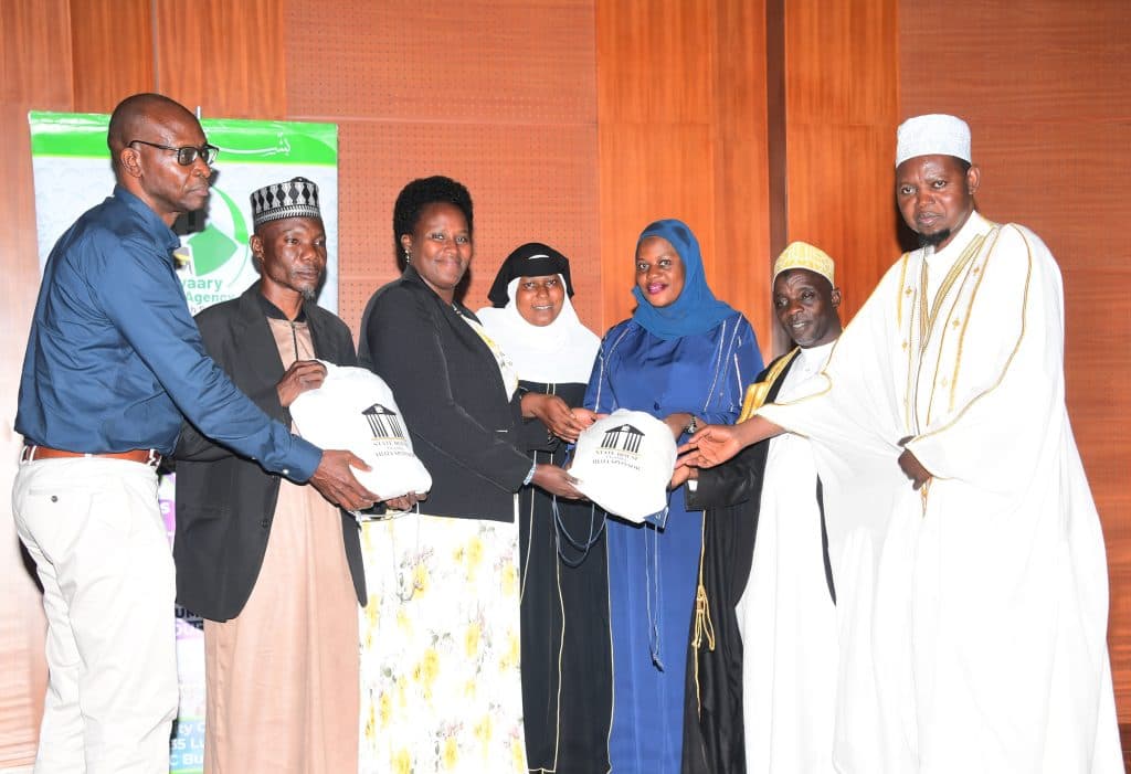 Museveni Sponsors 100 Muslims for Hajj, Urges Prayers for Peace