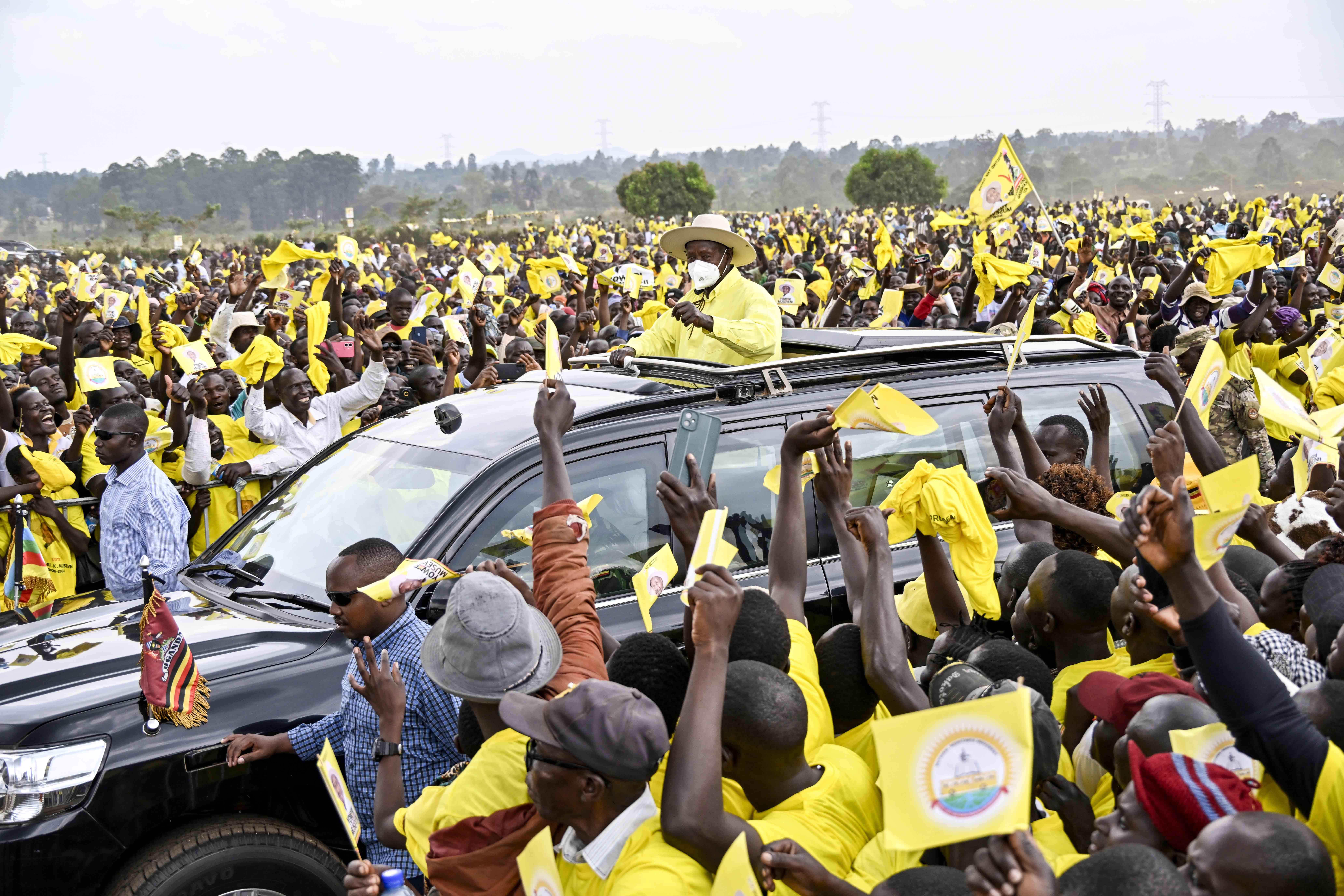 Museveni Promises Better Health, Power Access to People of Kiryandongo