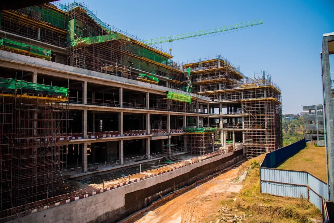 He also visited Parklane Estate, a residential development located in the Gacuriro neighborhood of Kigali.