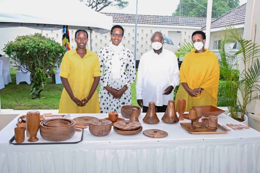 Museveni Clears Wooden Utensils for Food Use