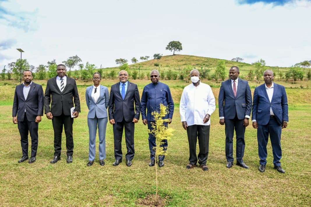 Museveni Pledges Support for Angolan Candidate to Lead FAO
