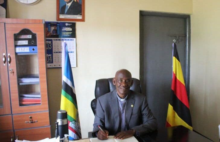 Kazo District Boss Vows to Intensify Corruption Fight After Patriotic Officer Appointment