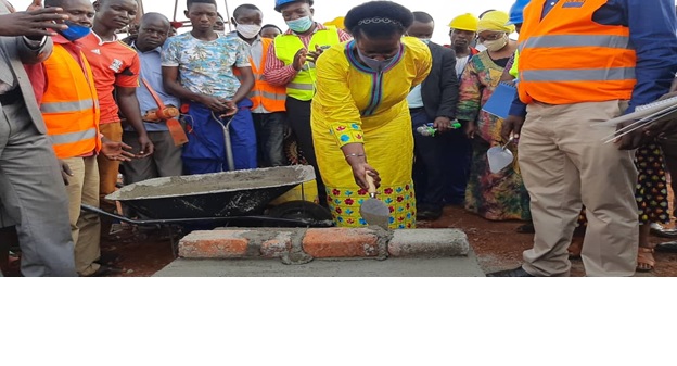 Amelia Kyambadde commissioning one of the projects