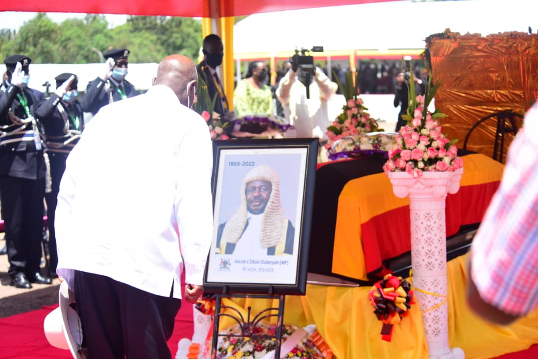 Museveni honours Oulanyah after laying his wreath 