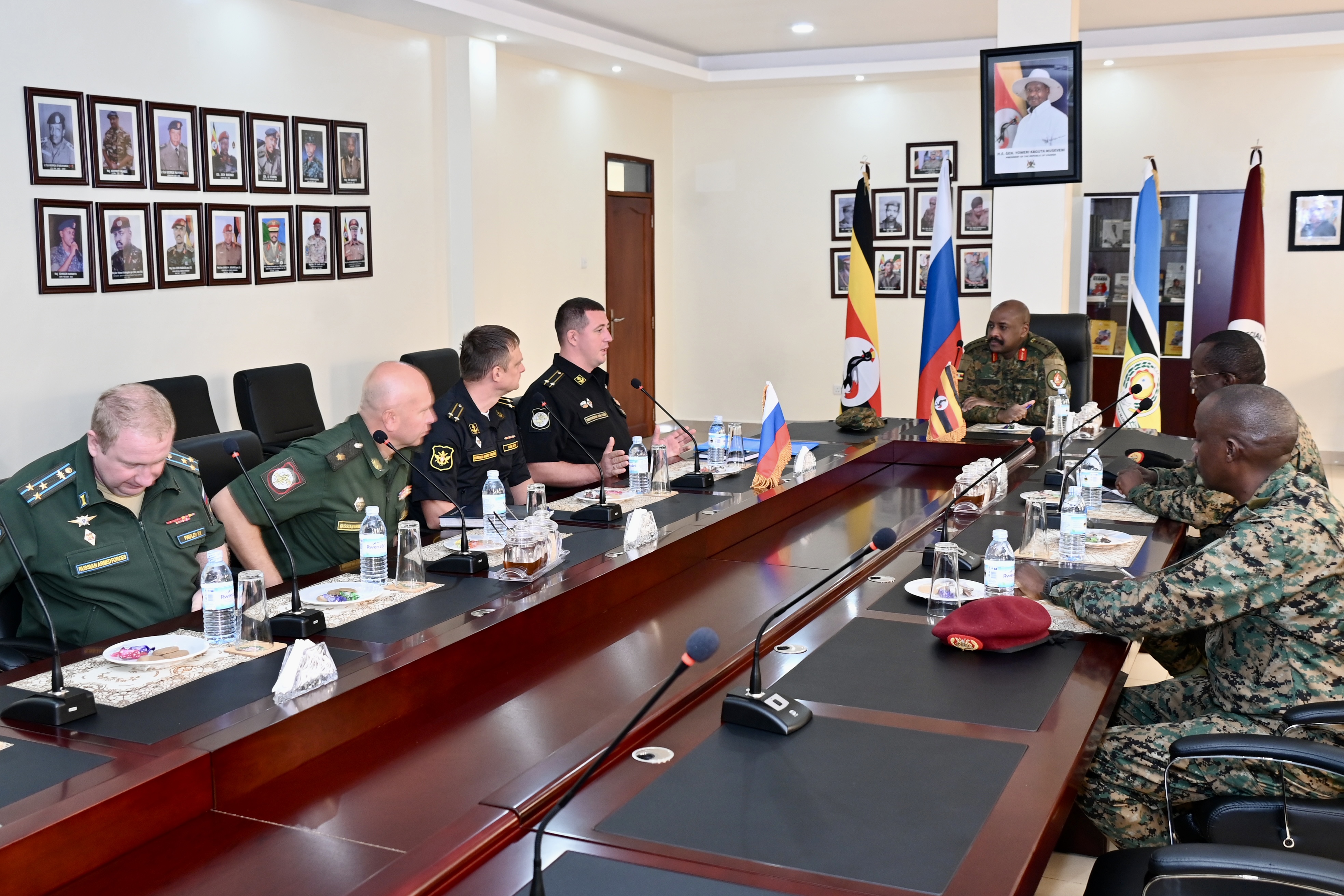 The Chief of Defense Forces, Gen Muhoozi Kainerugaba, met with a high-level Russian military delegation at the Special Forces Command (SFC) headquarters in Entebbe.