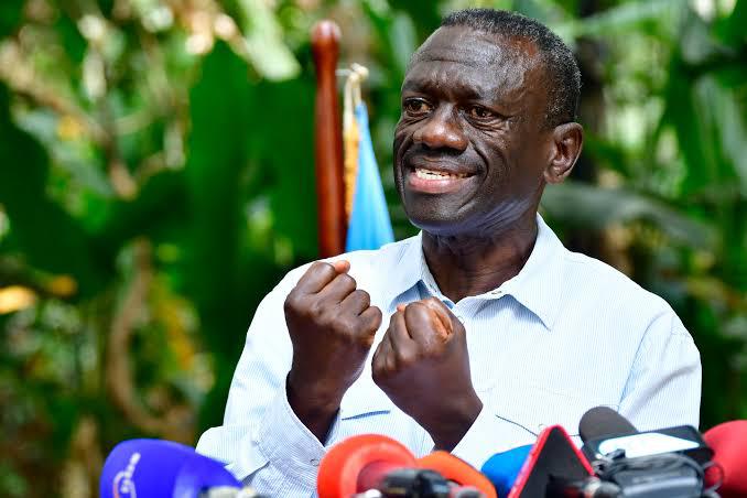 Dr Kizza Besigye 