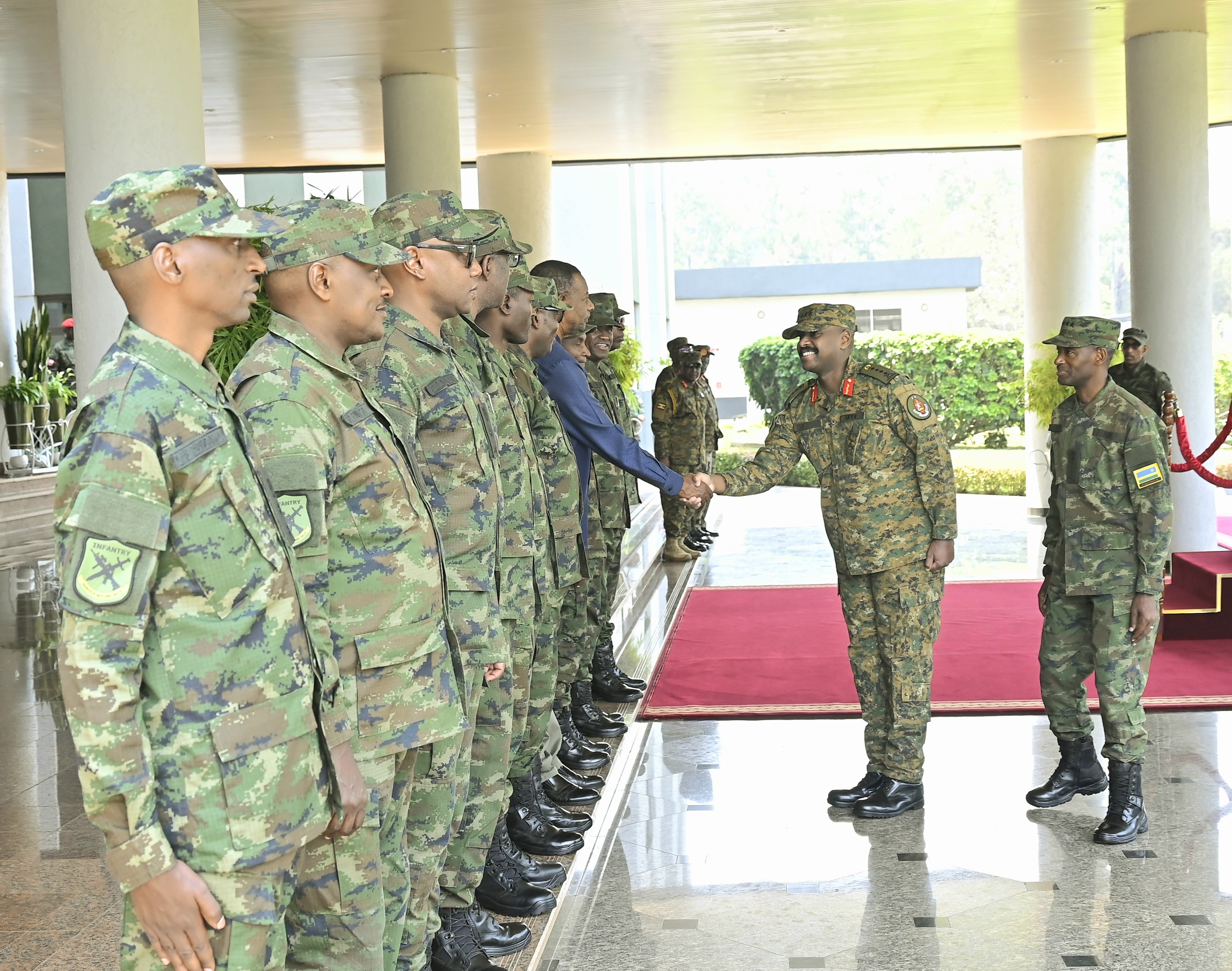 Gen Kainerugaba Holds Meeting with Rwandan Counterpart in Kigali