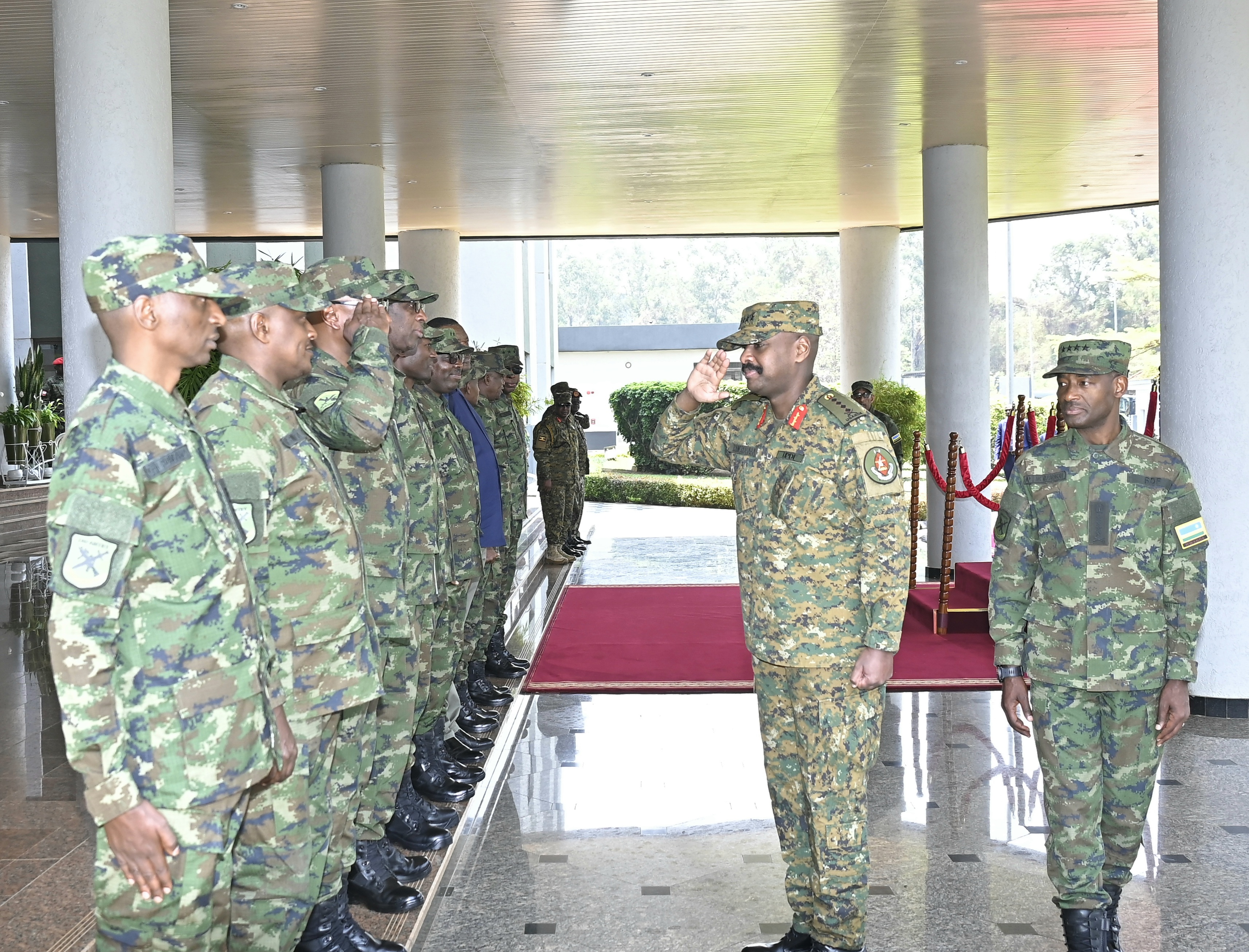 Gen Kainerugaba Holds Meeting with Rwandan Counterpart in Kigali