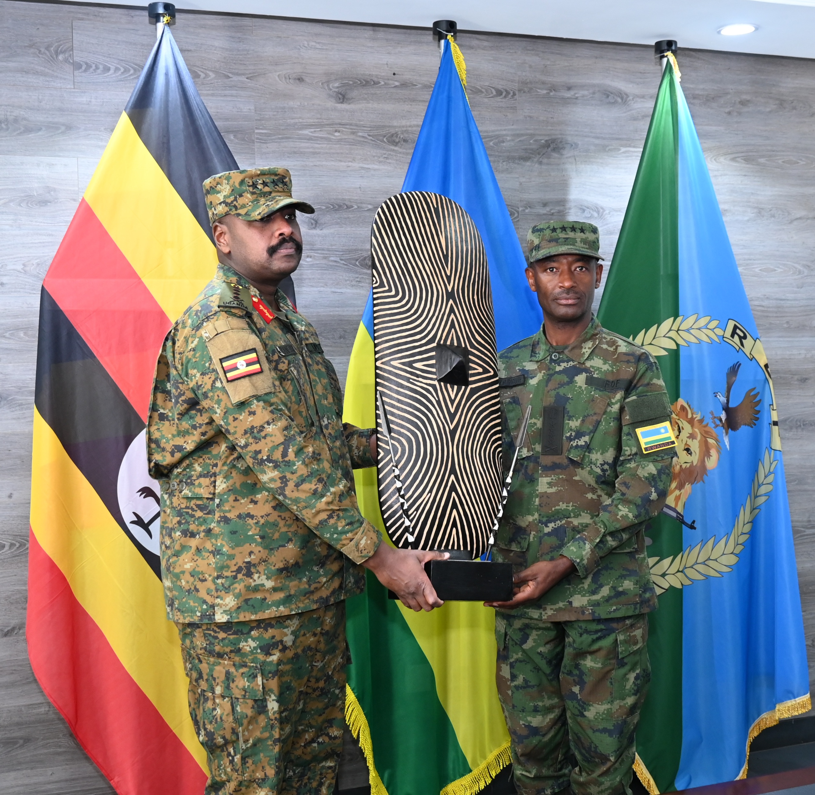 Gen Kainerugaba Holds Meeting with Rwandan Counterpart in Kigali