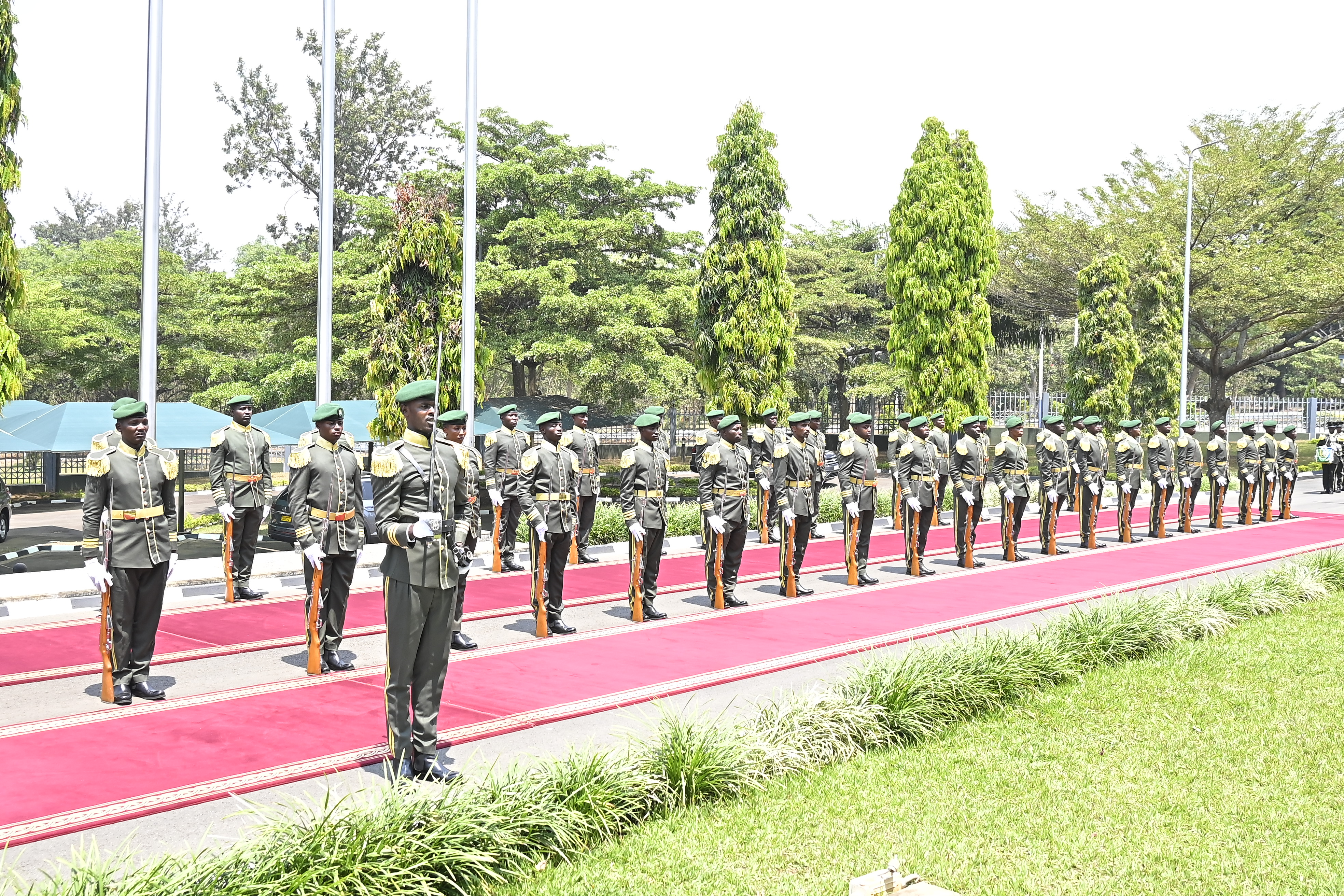 Gen Kainerugaba Holds Meeting with Rwandan Counterpart in Kigali