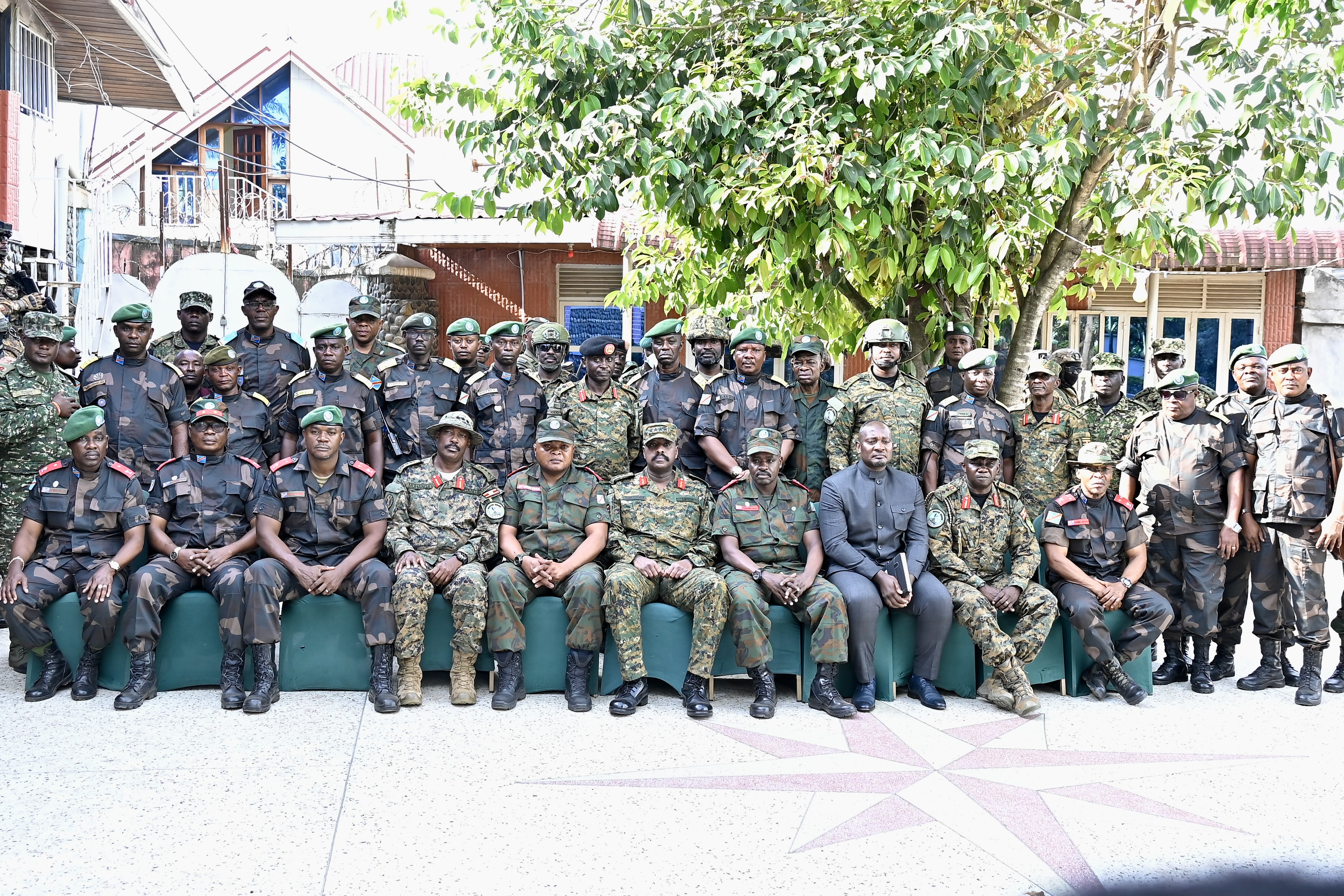 The Chief of Defence Forces (CDF) of the Uganda Peoples’ Defence Forces (UPDF), Gen. Muhoozi Kainerugaba, this afternoon met with his counterpart from the Democratic Republic of Congo (DRC), Gen. Christian Tshiwewe Songesa