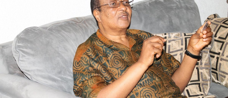 apolo nsibambi