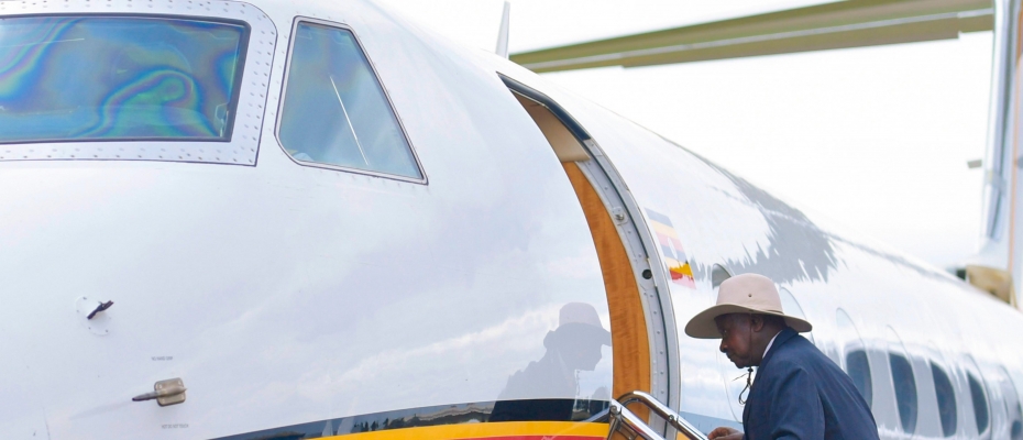 Museveni boards a flight off to Japan. PPU photo