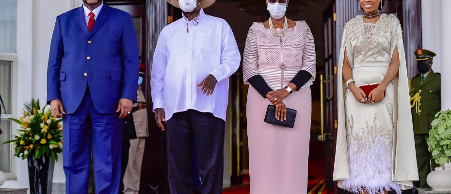 President Yoweri Museveni and the First Lady and Minister of Education and Sports, Maama Janet Museveni welcomed the King of Eswatini, His Majesty, Mswati III at Entebbe International Airport.