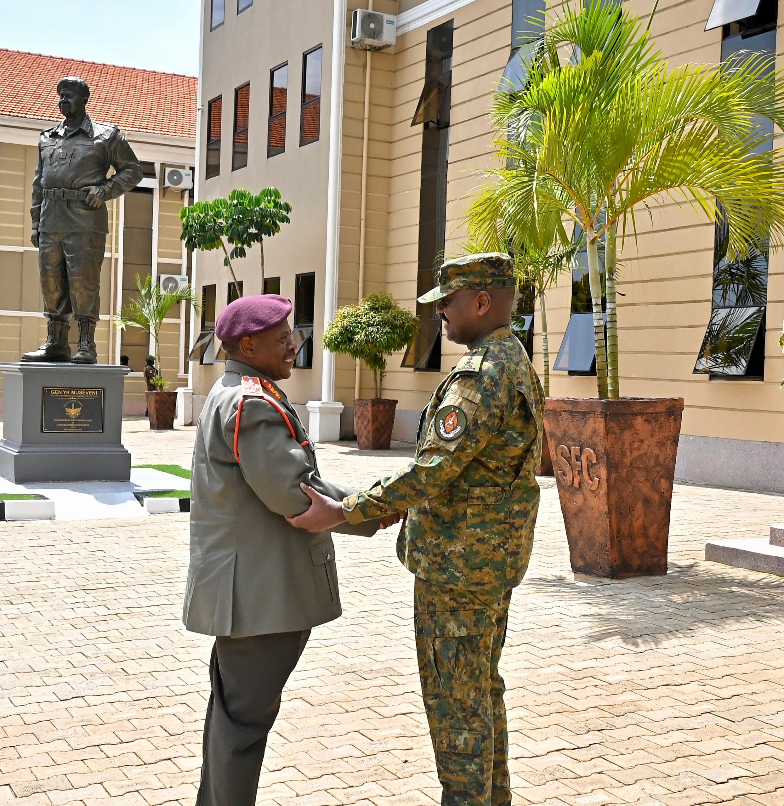 https://kampalapost.com/content/gen-kainerugaba-discusses-military-cooperation-south-african-counterpart