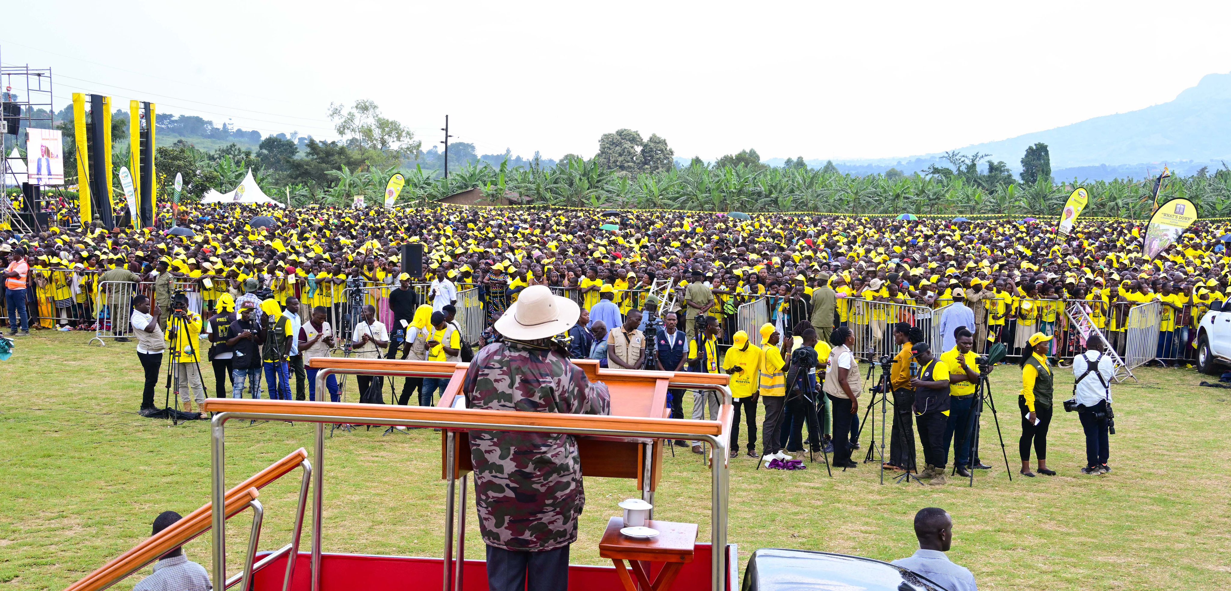 Museveni Pledges Coffee Processing Factory in Ibanda District
