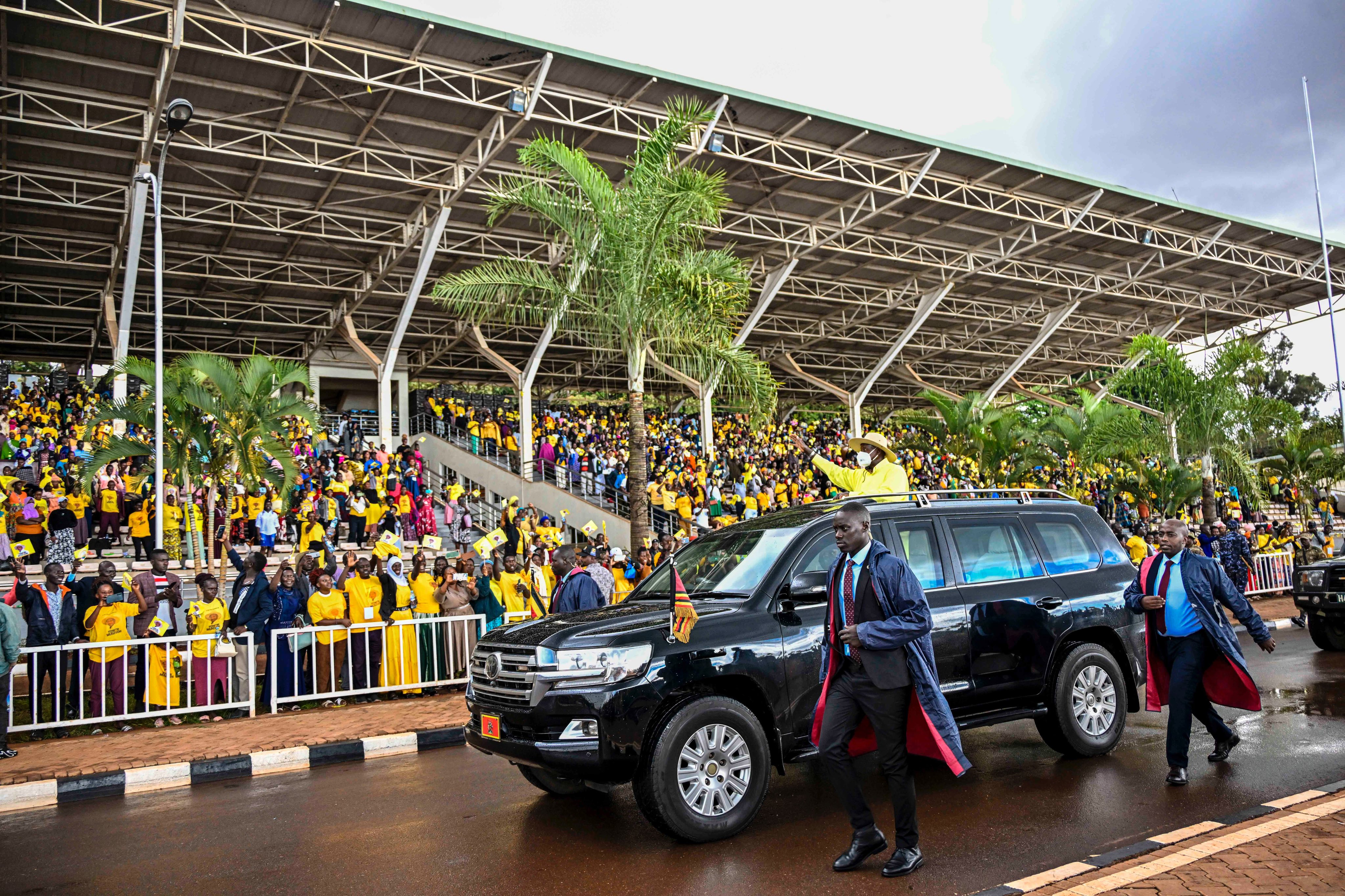 Museveni Pledges Shs85bn Fund to Support Salon Operators