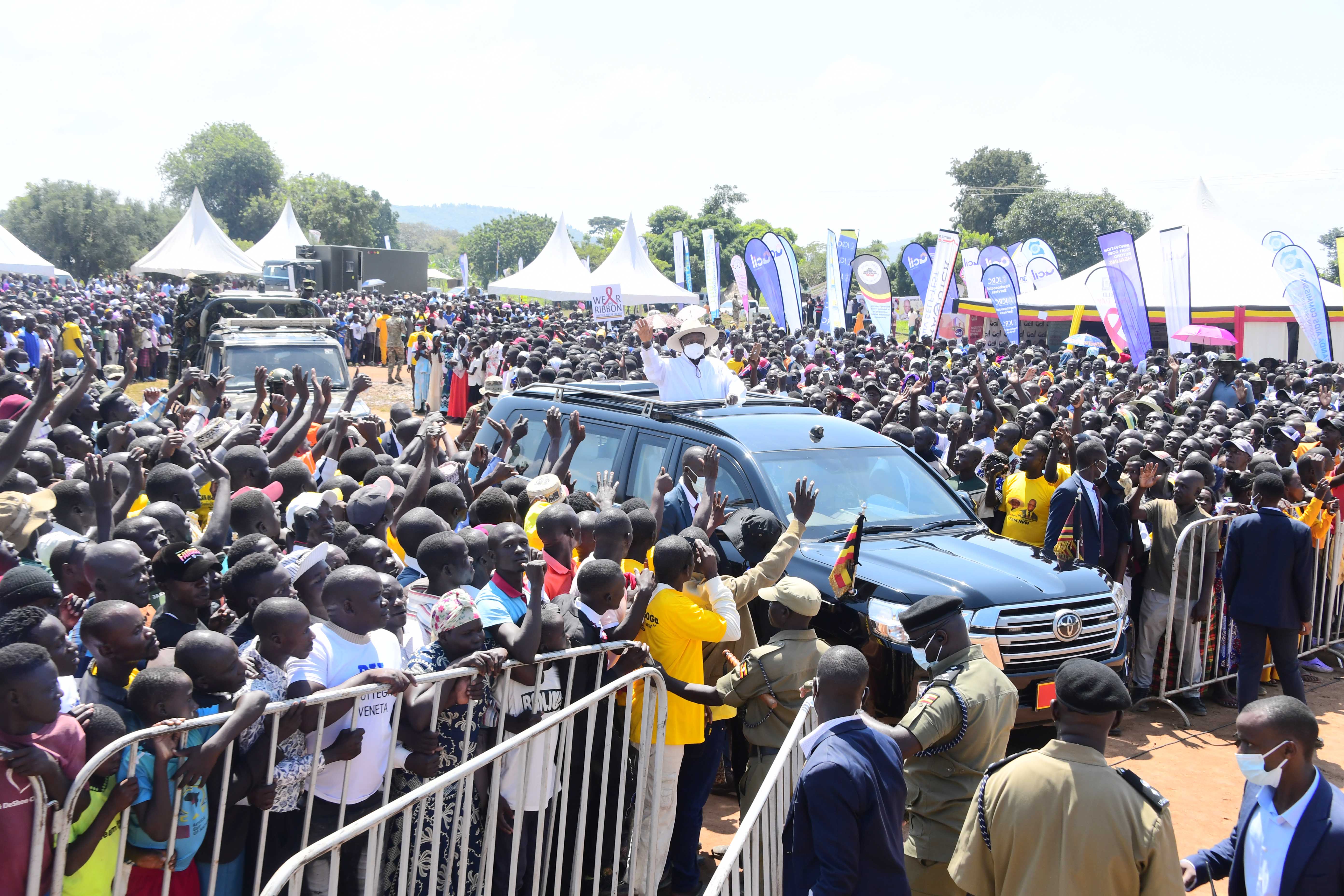 Museveni Pledges Support for Research on HIV Vaccine and Cure
