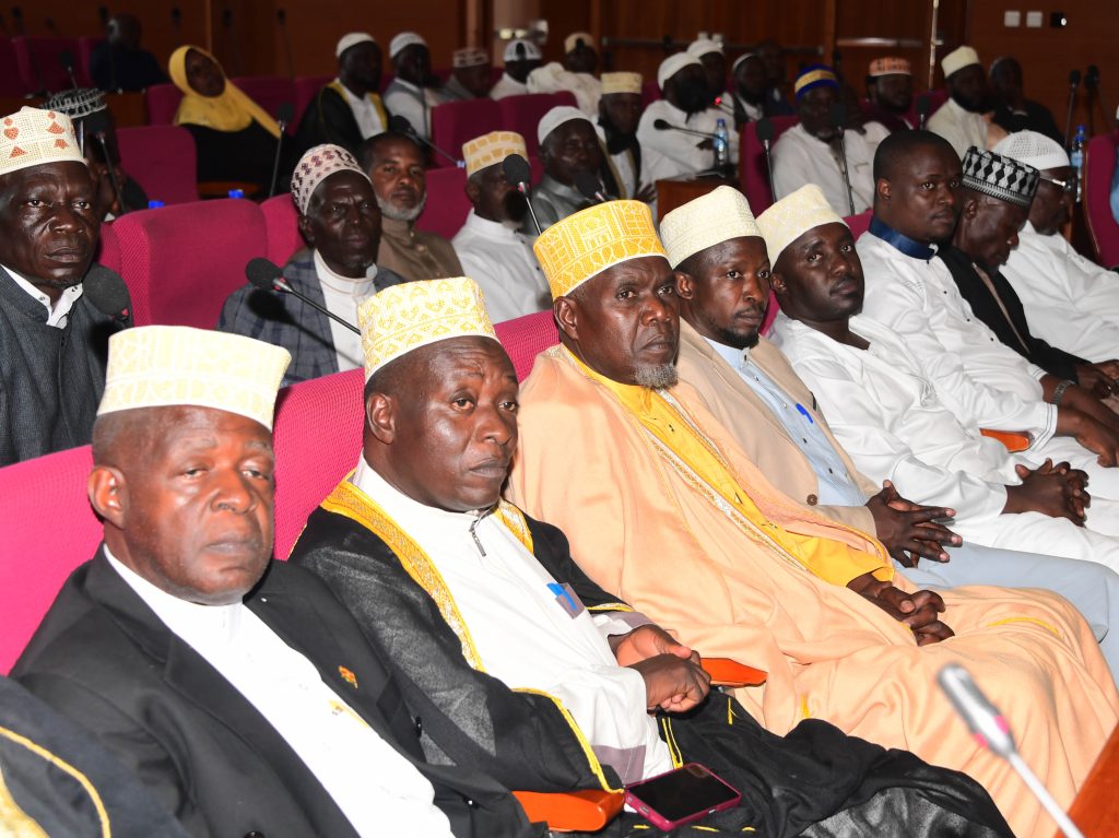 Museveni Sponsors 100 Muslims for Hajj, Urges Prayers for Peace