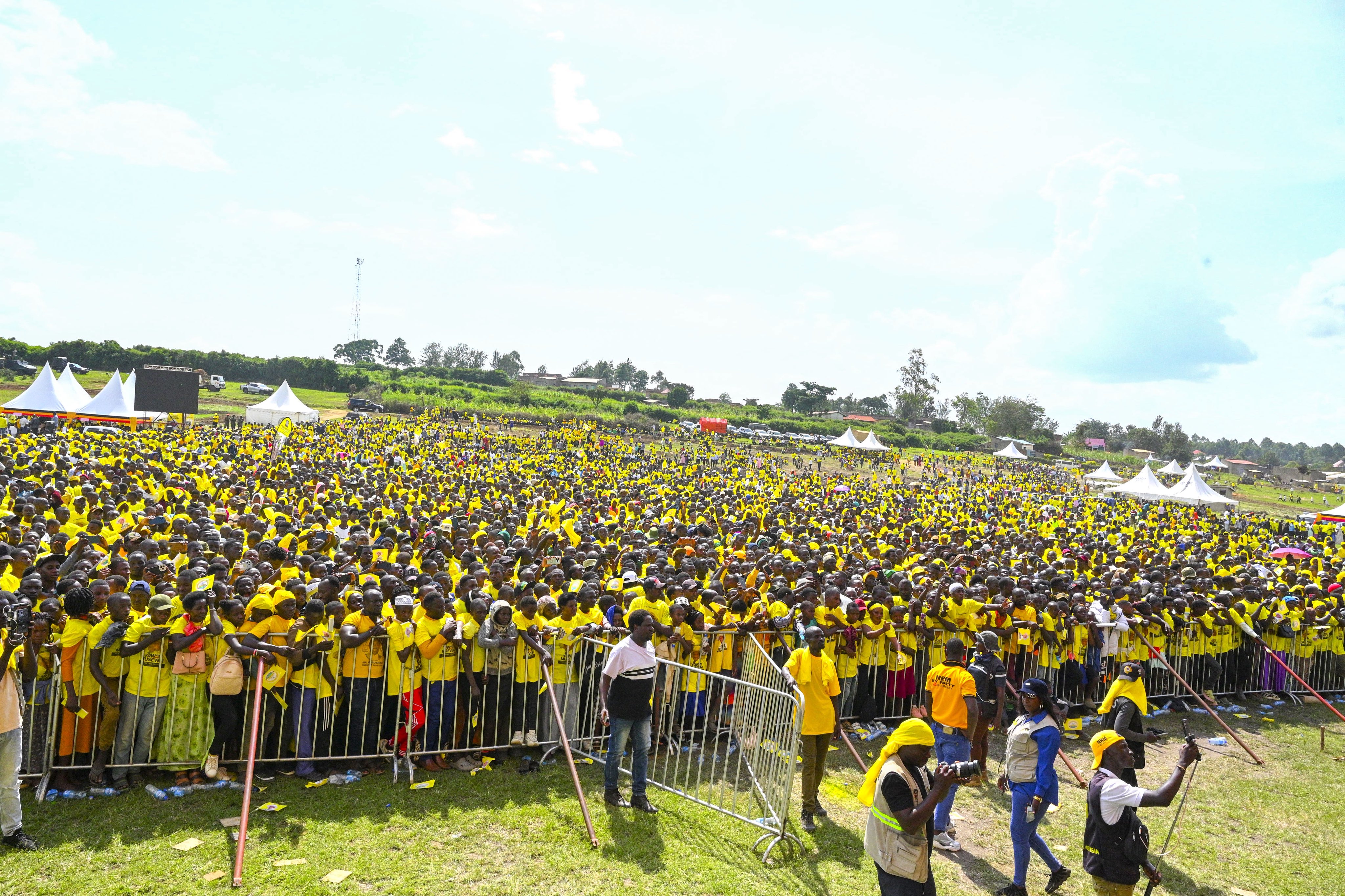 Museveni Urges Kiruhura, Kazo Residents to Shift Fully to Commercial Dairy Farming