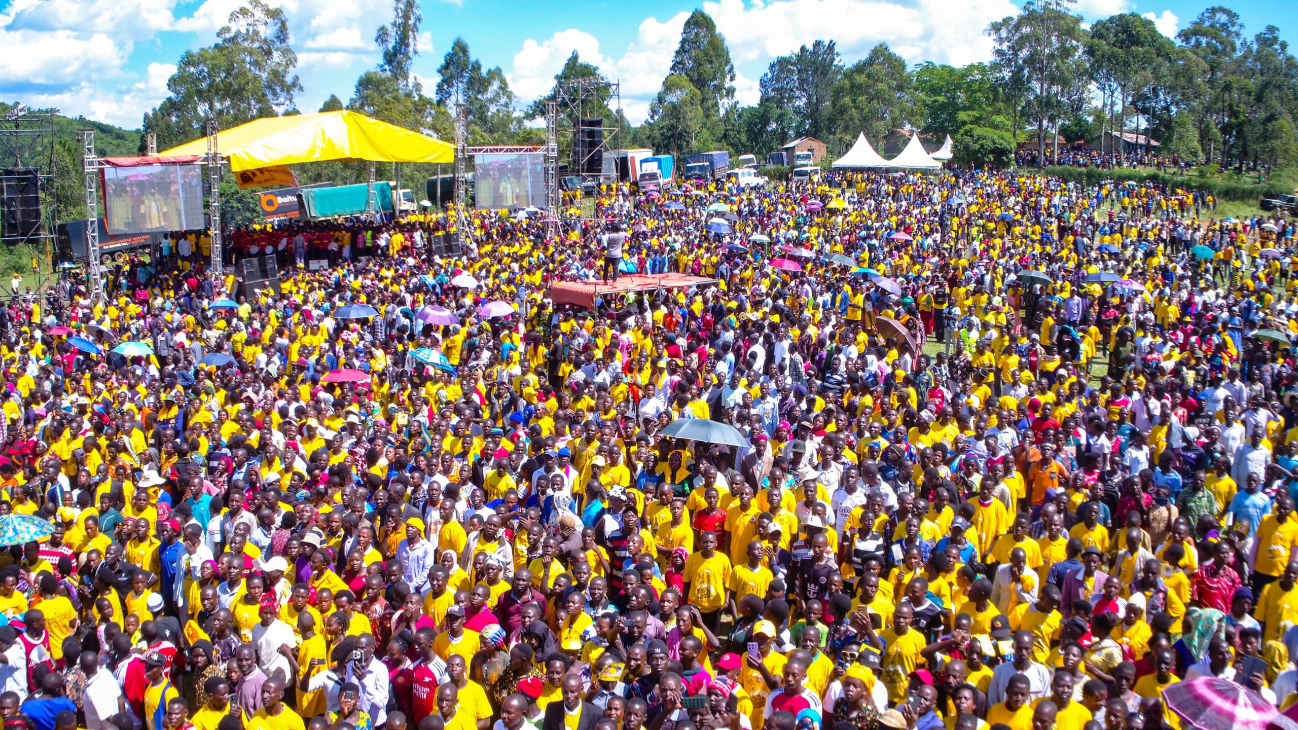 Museveni Urges Kitagwenda Residents to Boost Household Income, Embrace Free Education