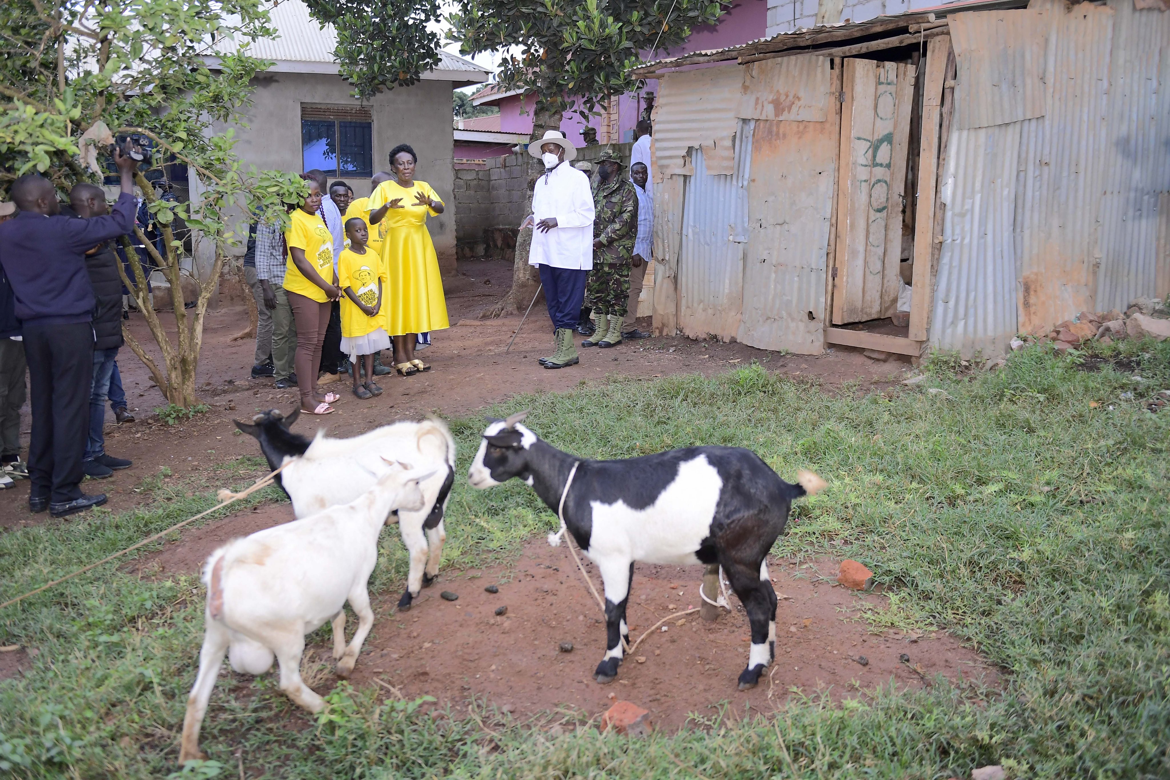 Museveni Vows More PDM Funding for Urban Communities