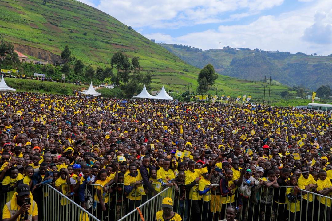 Museveni Vows to Deliver Better Roads for Rubanda District