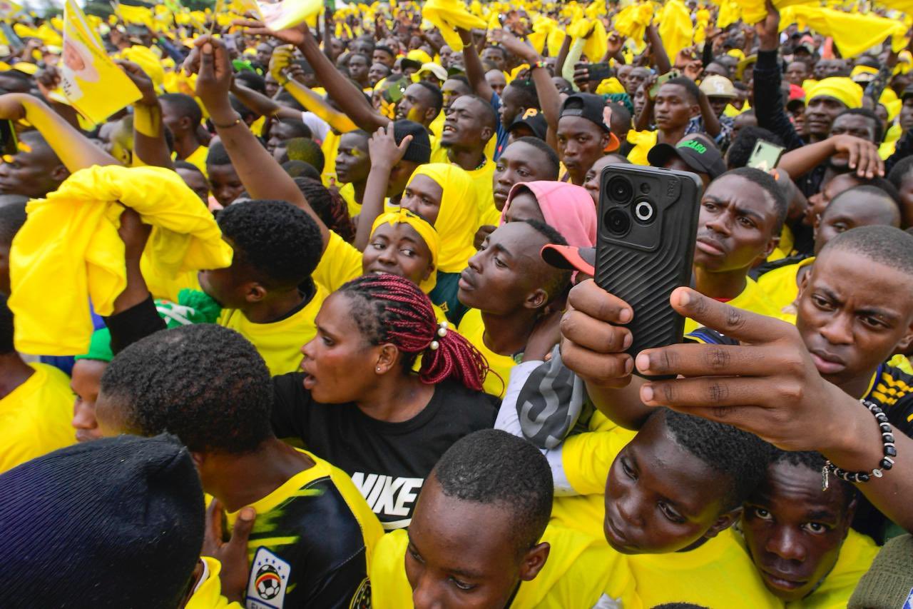Museveni, Maama Janet Draw Massive Crowd as NRM Unveils Manifesto in Ntungamo
