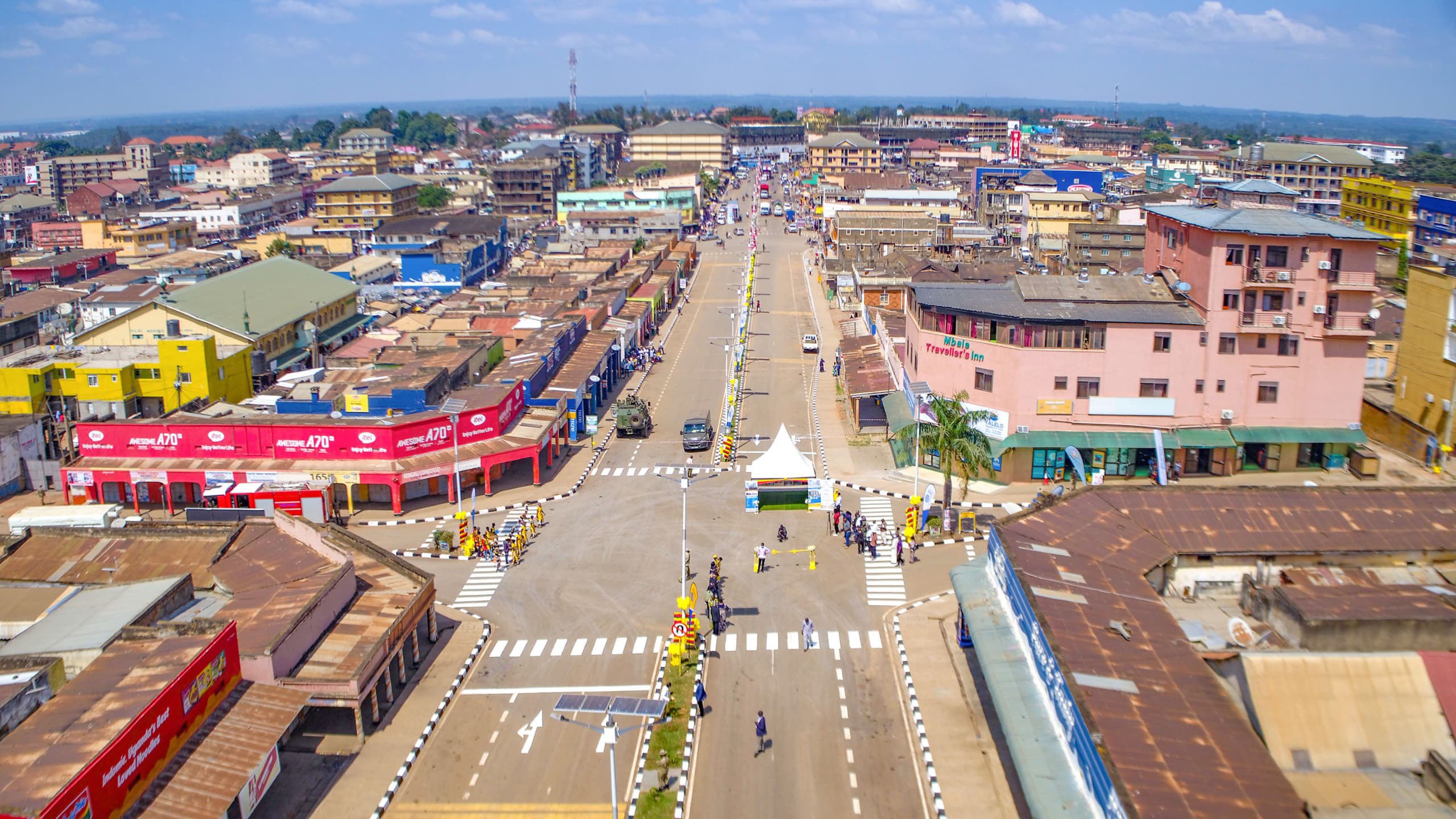President Museveni accompanied by Ministers Kania Obiga and Persis Namuganza and several political leaders from Mbale tour Naboa street in Mbale City shortly after commissioning the newly 