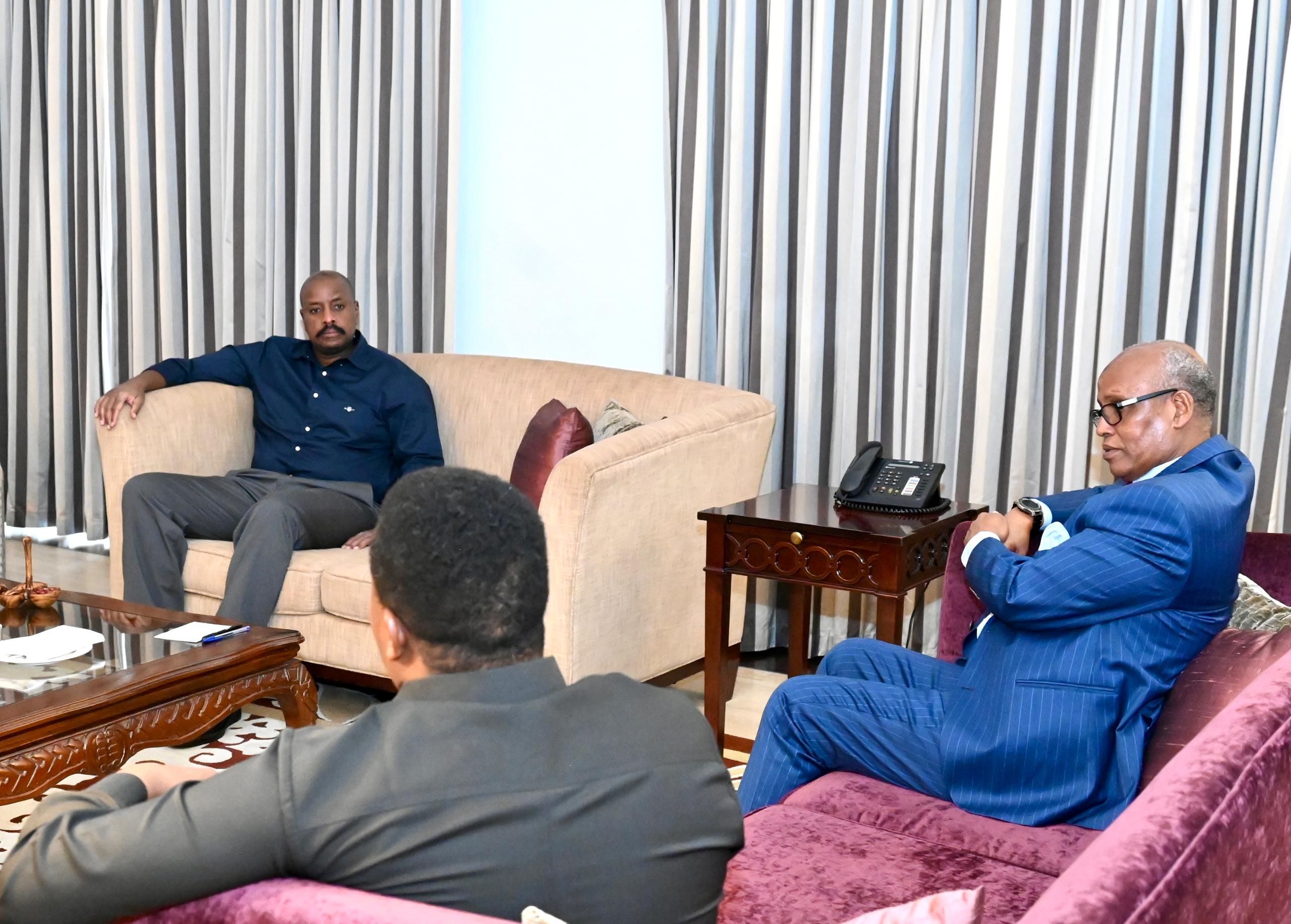 Somali Military Chiefs Brief Gen Kainerugaba on Security Situation in Mogadishu 