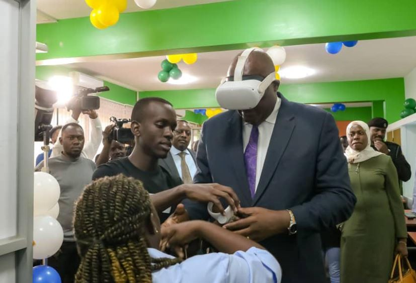 UICT Launches Virtual Reality Lab to Revolutionize Education